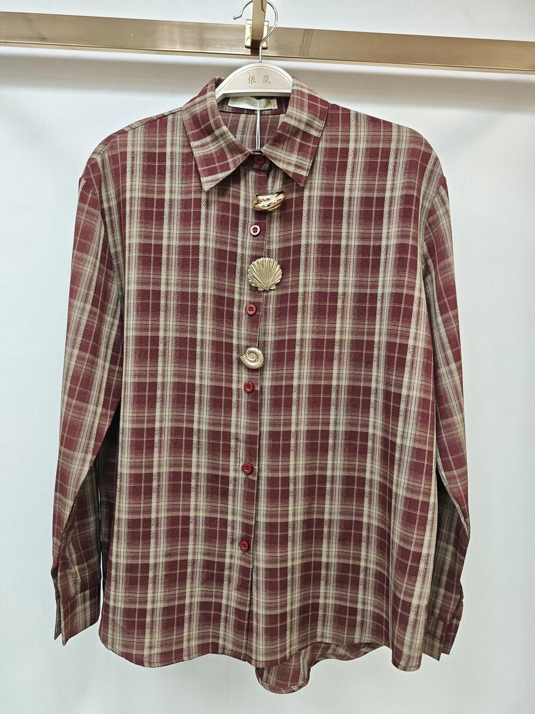 0658 — Wine Red